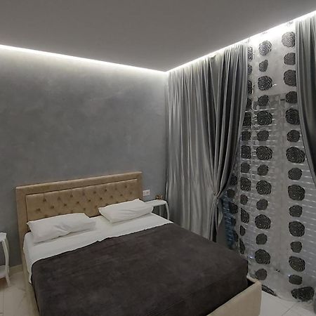 Beni 'S Apartments Sarande Luaran gambar