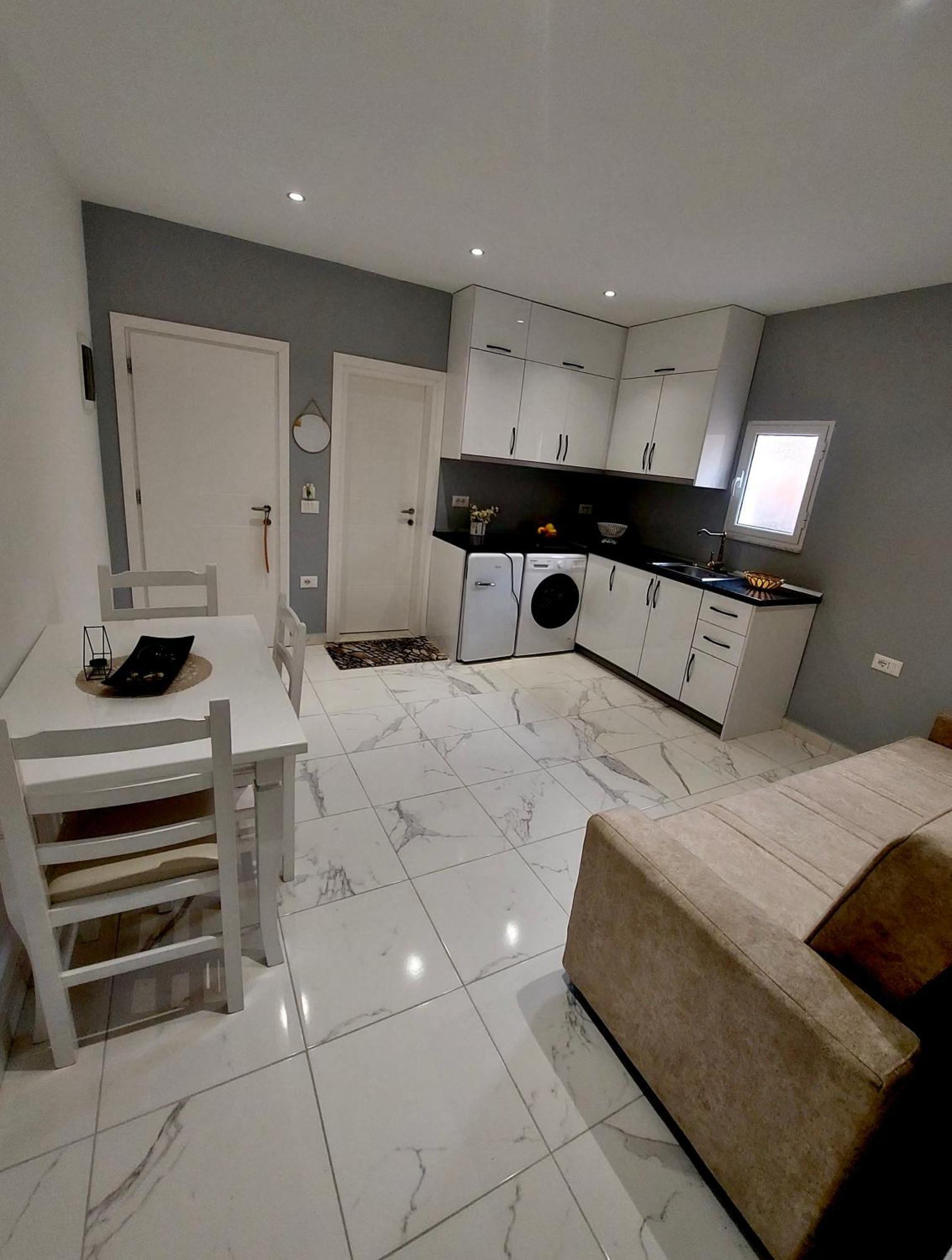 Beni 'S Apartments Sarande Luaran gambar